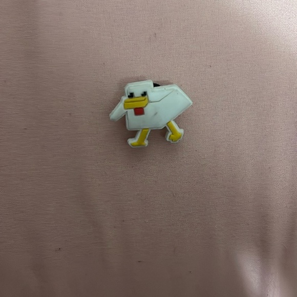chicken croc pin - Picture 1 of 1